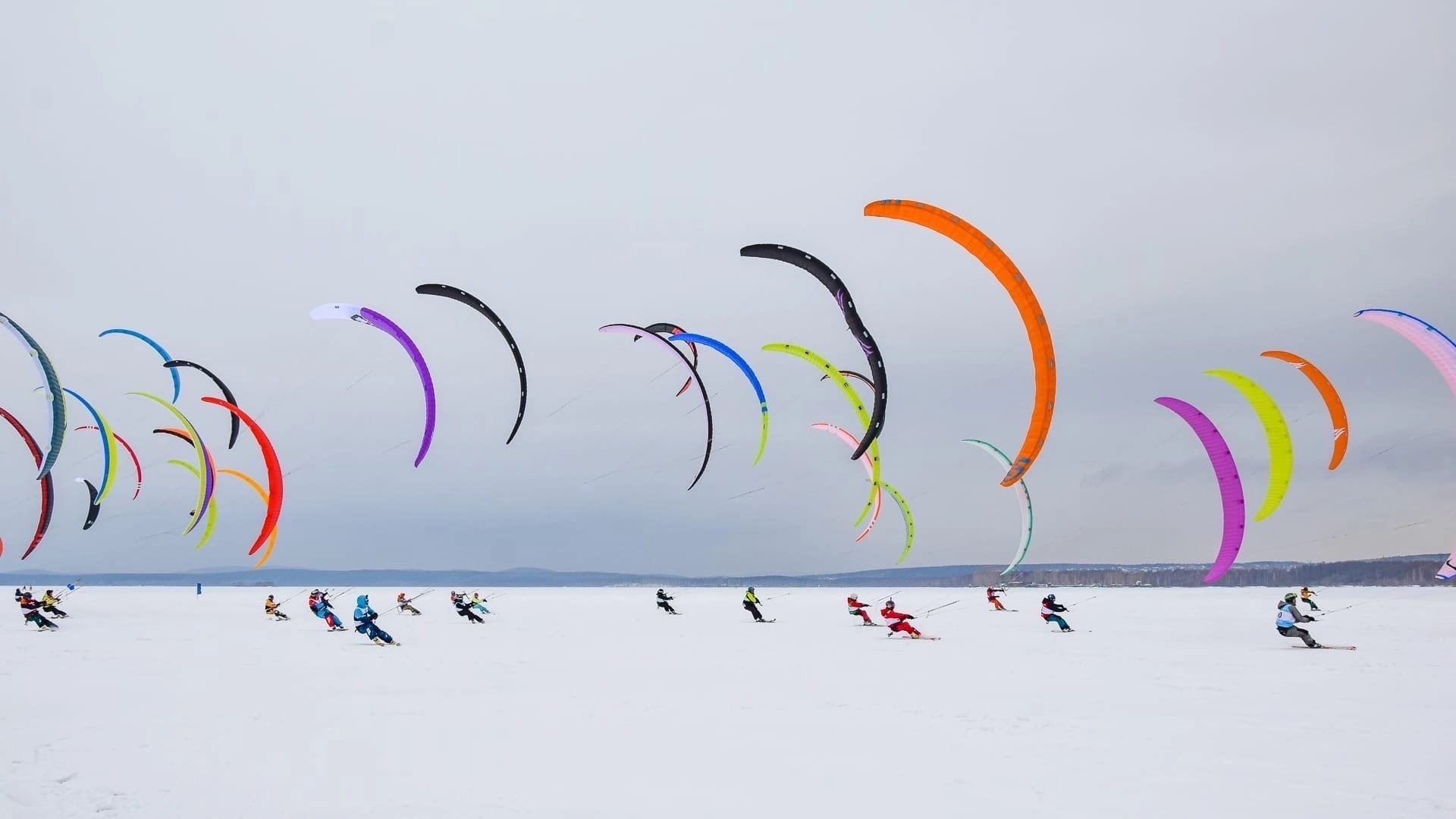 В Екатеринбурге с 7 по 12 марта прошла Регата по сноукайтингу