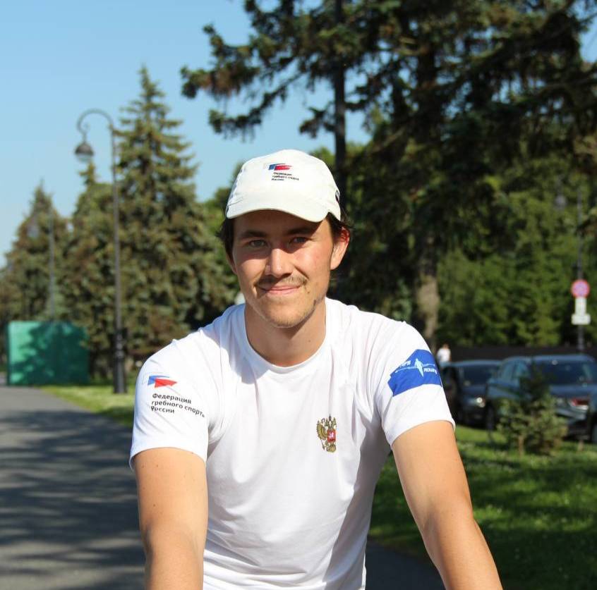 Имя спортсмена